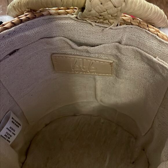 BTB Raffia Straw Round Pom Pom Bucket Bag New - Picture 7 of 8